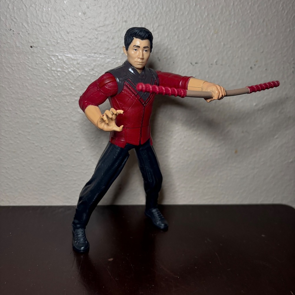 Marvel Shang-Chi Legend of the Ten Rings Action Figure with Bo Staff Red Black